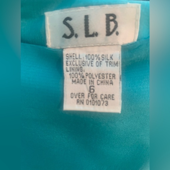 S. L. B. 100% Silk Women’s Skirt With Tiny Beaded Fringe Turquoise Lined Size 6 - Picture 4 of 4
